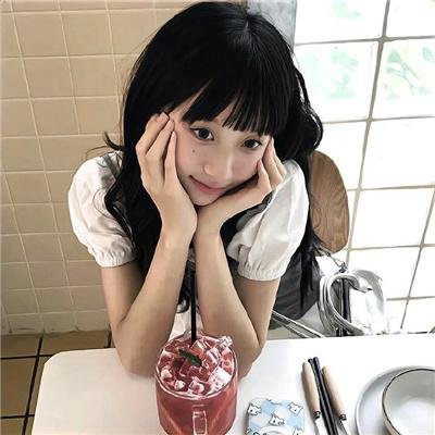 津津井小姐